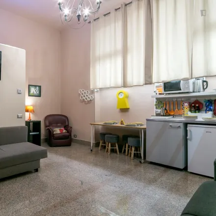 Image 6 - Via Giovanni Battista Sammartini, 33, 20125 Milan MI, Italy - Apartment for rent