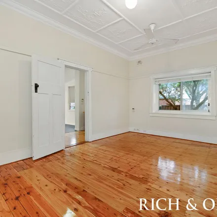 Image 2 - 7 Whitfield Avenue, Ashbury NSW 2193, Australia - Apartment for rent