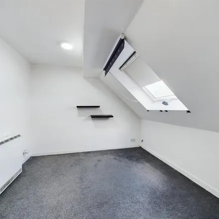 Rent this 1 bed apartment on Kenilworth Gardens in Melksham, SN12 6AW