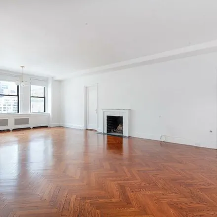 Rent this 3 bed apartment on 22 East 36th Street in New York, NY 10016