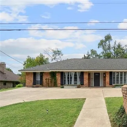 Buy this 4 bed house on 2103 Oakridge Dr in Gladewater, Texas
