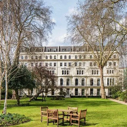 Image 7 - Garden House, 86-92 Kensington Gardens Square, London, W2 4BB, United Kingdom - Apartment for rent