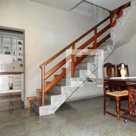 Buy this 5 bed house on Rua Almerinda da Costa Ribeiro in Sede, Contagem - MG