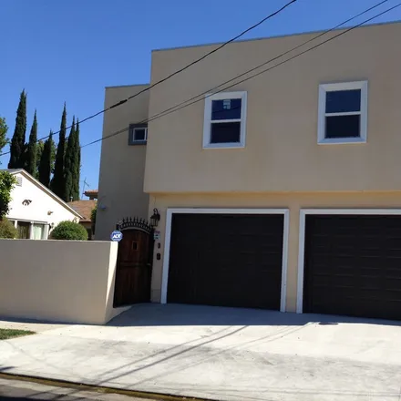Image 1 - 4957 Enfield Avenue, Los Angeles, CA 91316, USA - House for rent