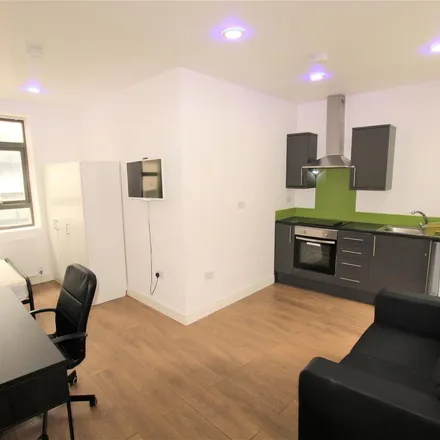 Rent this 1 bed apartment on 9 Upper Brown Street in Leicester, LE1 5TE