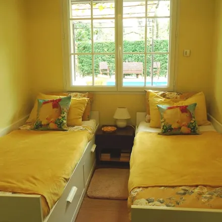 Rent this 2 bed apartment on 30290 Laudun