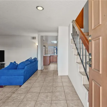 Image 3 - Roscoe Boulevard, Los Angeles, CA 91306, USA - Townhouse for sale