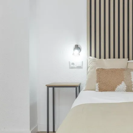 Image 5 - Carrer del Duc de Mandas, 23T, 46019 Valencia, Spain - Room for rent