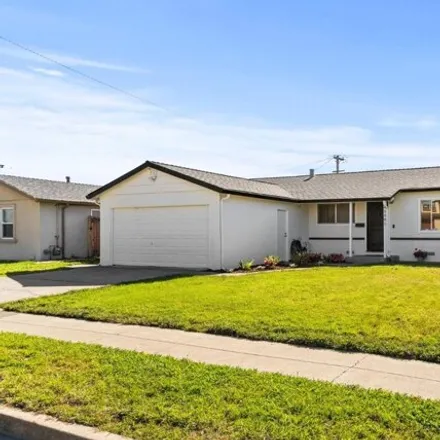 Image 2 - 43291 Cedarwood Drive, Fremont, CA 94538, USA - House for sale