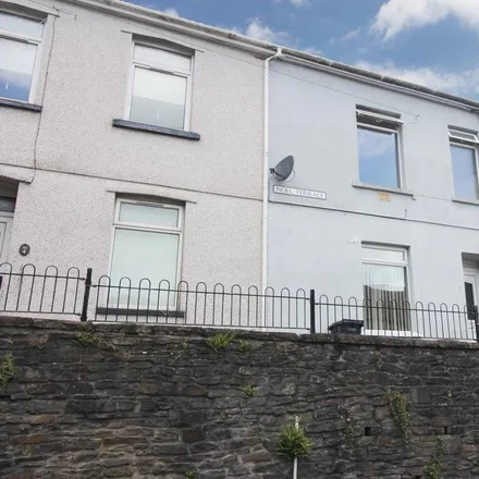 Rent this 2 bed townhouse on Aberfan Crescent in Aberfan, CF48 4NP