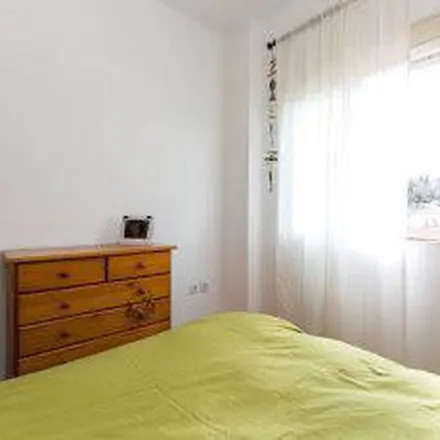 Image 2 - Calle Turia, 18012 Granada, Spain - Apartment for rent