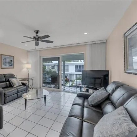 Image 5 - 5571 Bay Club Drive, Fort Lauderdale, FL 33308, USA - Condo for sale