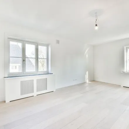 Rent this 5 bed apartment on Cliostraat 3-1 in 1077 KA Amsterdam, Netherlands