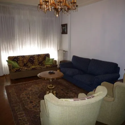 Rent this 5 bed apartment on Calle Colón de Larreátegui / Kolon Larreategi kalea in 27, 48001 Bilbao