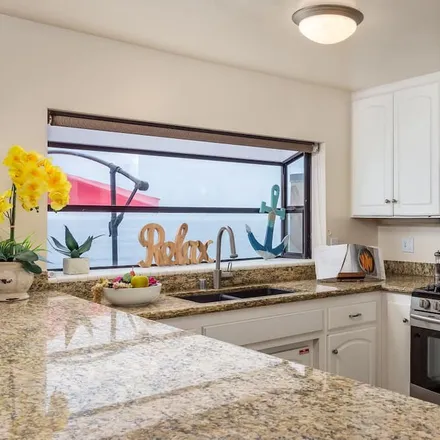 Image 3 - Encinitas, CA - Duplex for rent