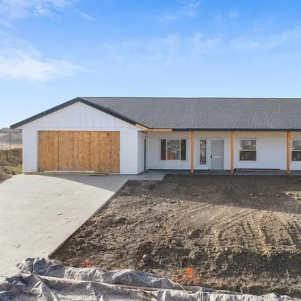 Image 1 - 220 Conifer Loop, Belle Fourche, SD 57717, USA - House for sale