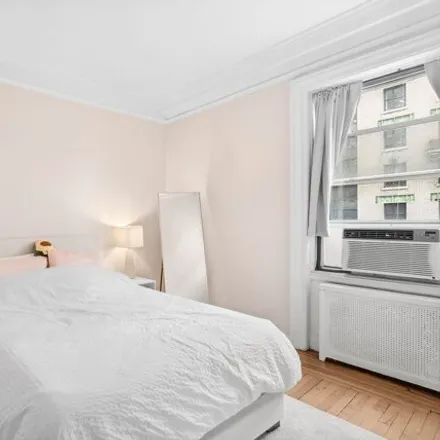 Image 3 - 504 W 110th St Apt 5c, New York, 10025 - House for sale