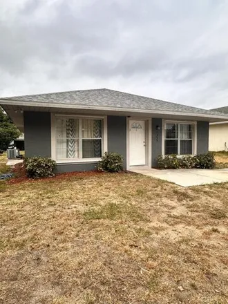 Image 1 - 1367 22nd Avenue Southwest, Florida Ridge, FL 32962, USA - House for rent