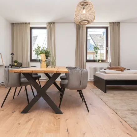 Rent this 4 bed apartment on Kölner Straße 538 in 47807 Krefeld, Germany