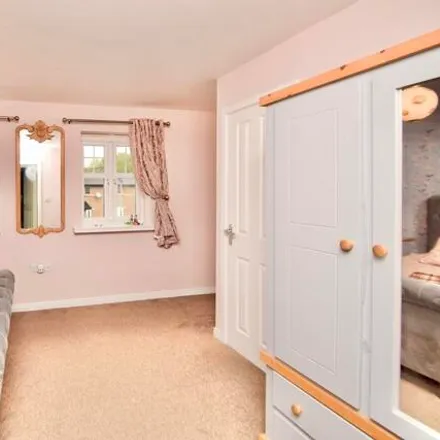 Image 7 - Maple Green, Wrens Nest, Coseley, DY1 3QS, United Kingdom - Townhouse for sale