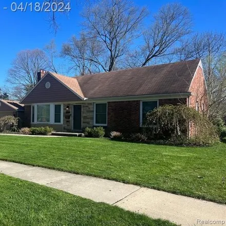 Buy this 3 bed house on 4407 South Verona Circle in Royal Oak, MI 48073