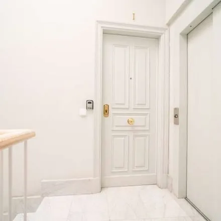 Rent this 1 bed apartment on Calle de Moratín in 10, 28014 Madrid
