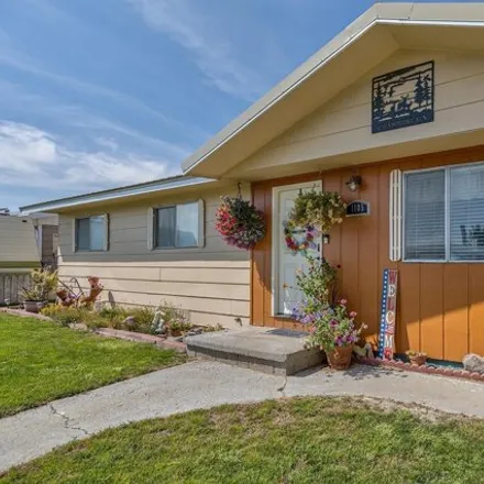 Buy this 3 bed house on 1129 D Street West in Vale, Malheur County