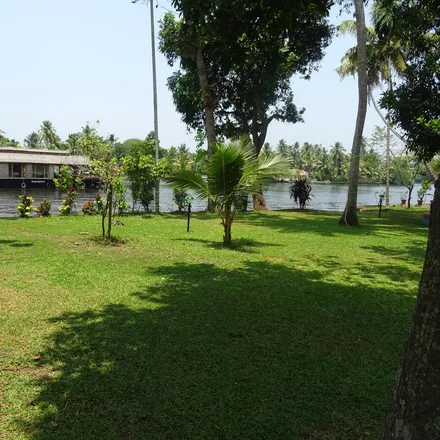 Rent this 2 bed house on Alappuzha in Kodathi Padi, IN