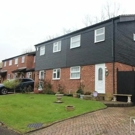 Buy this 3 bed duplex on Wilcox Close in Borehamwood, WD6 5PY