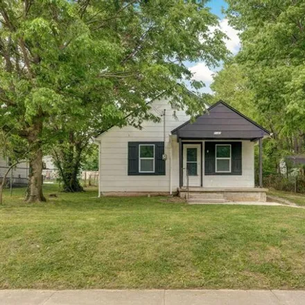 Buy this 3 bed house on 2173 North Nettleton Avenue in Springfield, MO 65803