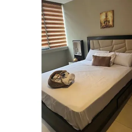 Rent this 2 bed condo on Ecuador in Lorenzo de Garaycoa, 090308