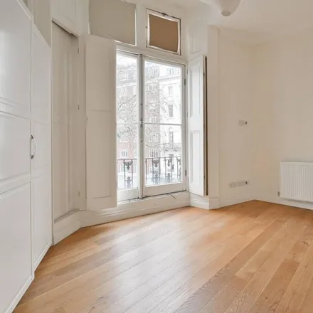 Rent this 1 bed townhouse on 231 Sussex Gardens in London, W2 2RL