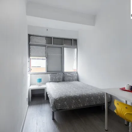 Rent this 1 bed apartment on EB 1 Artur Bual in Travessa da Quinta da Bolacha, 2700-689 Amadora