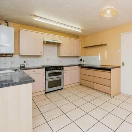 Image 2 - 11 Willow Bed Close, Bristol, BS16 2WB, United Kingdom - House for sale