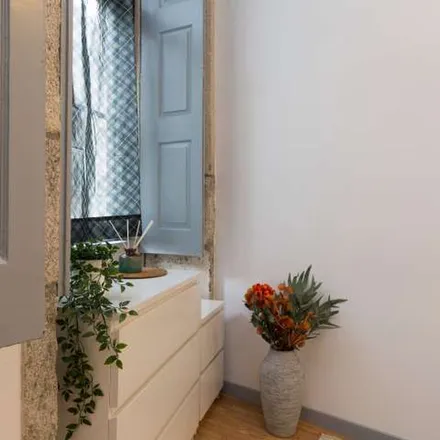 Rent this 2 bed apartment on Rua de Cedofeita 291 in 4050-122 Porto, Portugal