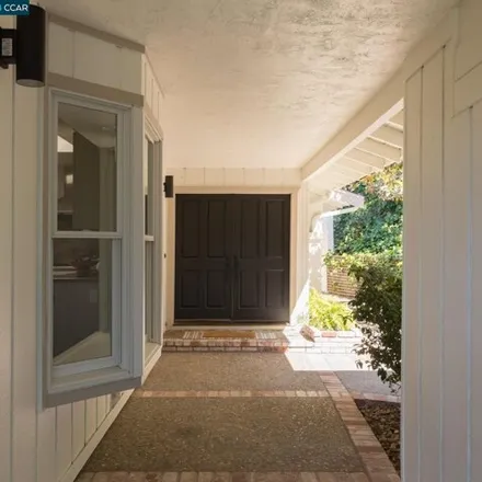 Image 3 - 28 Moraga Via, Orinda, California, 94563 - House for sale