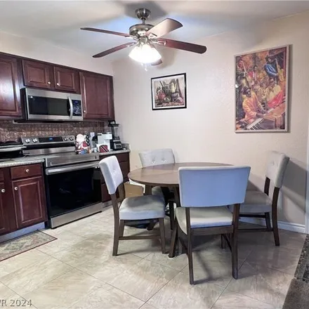Image 5 - 4987 Indian River Drive, Spring Valley, NV 89103, USA - Condo for sale