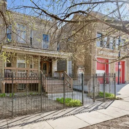 Image 2 - 1719 West Greenleaf Avenue, Chicago, IL 60645, USA - House for sale