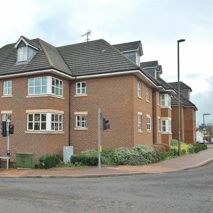 Buy this 2 bed apartment on Alan Greenwood & Sons in Anchor Hill, Knaphill