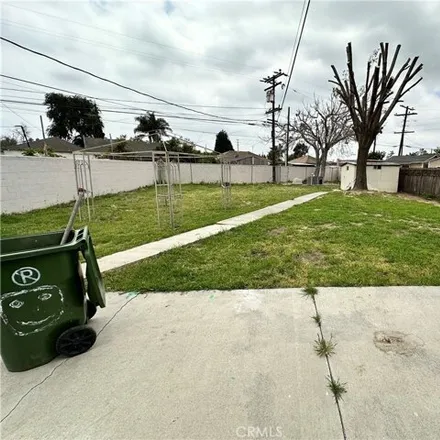 Image 8 - 1604 East McMillan Street, Compton, CA 90221, USA - House for sale