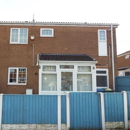 Rent this 2 bed duplex on Mayfield Close in Mansfield, NG18 3RJ