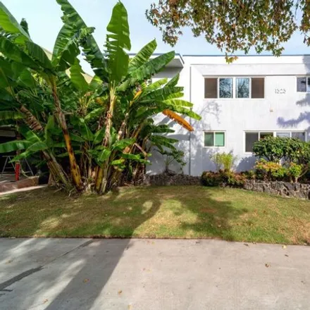 Buy this 13 bed house on 11th Court in Santa Monica, CA 90292