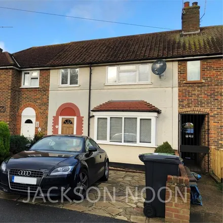 Rent this 3 bed townhouse on Hogsmill Way in Ewell, KT19 9PH