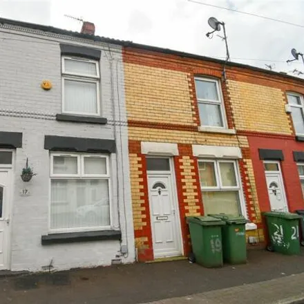 Rent this 2 bed townhouse on Fairview Avenue in Wallasey, CH45 4LA