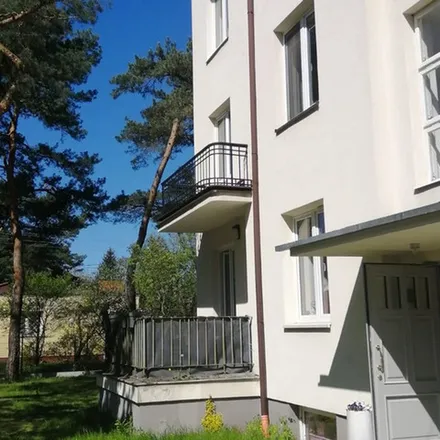 Rent this 3 bed apartment on Dworzec Wodny in Bulwar Bohdana Grzymały-Siedleckiego, 00-390 Warsaw