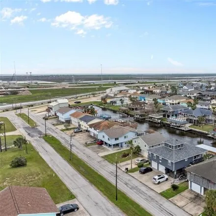 Image 6 - 421 Pompano Street, Bayou Vista, Galveston County, TX 77563, USA - House for sale