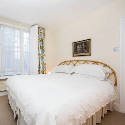 Image 5 - London, SW6 2HJ, United Kingdom - Apartment for rent