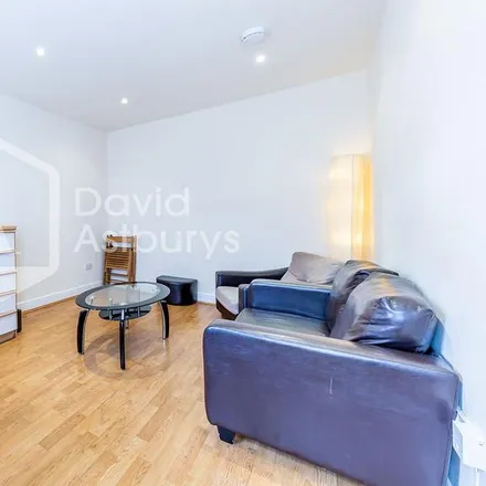 Rent this 3 bed apartment on Criterion Mews in London, N19 3EN