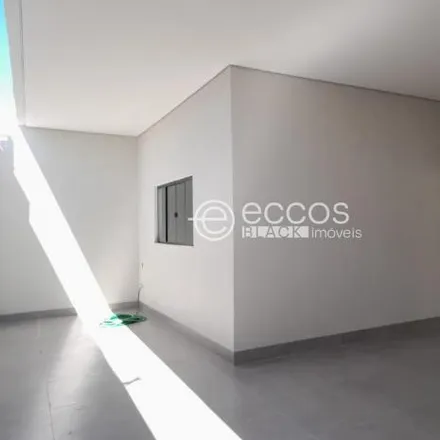 Buy this 3 bed house on Rua Coimbra in Jardim Europa, Uberlândia - MG