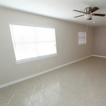 Image 9 - 1161 West Ashby Place, San Antonio, TX 78201, USA - Apartment for rent